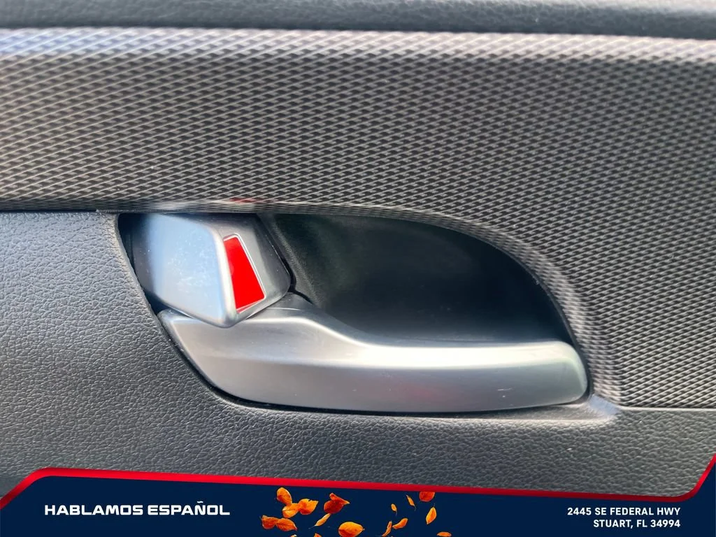 Used 2020 Red Hyundai SE image 12