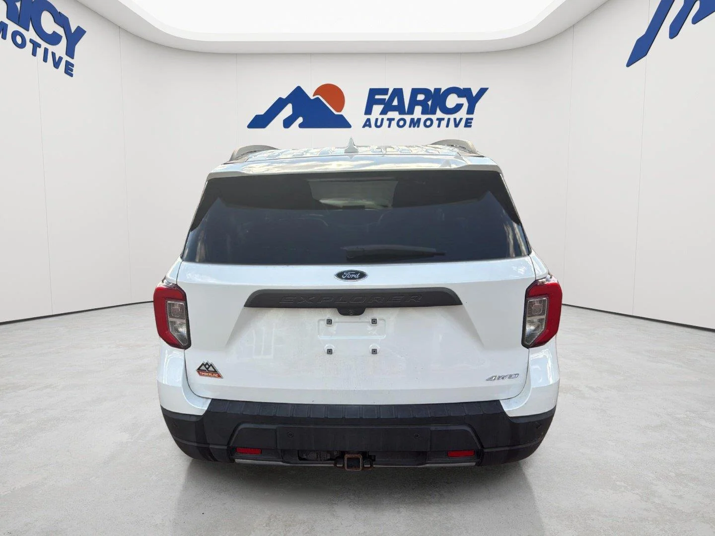 Used 2024 Star White Metallic Tri-Coat Ford Timberline image 6