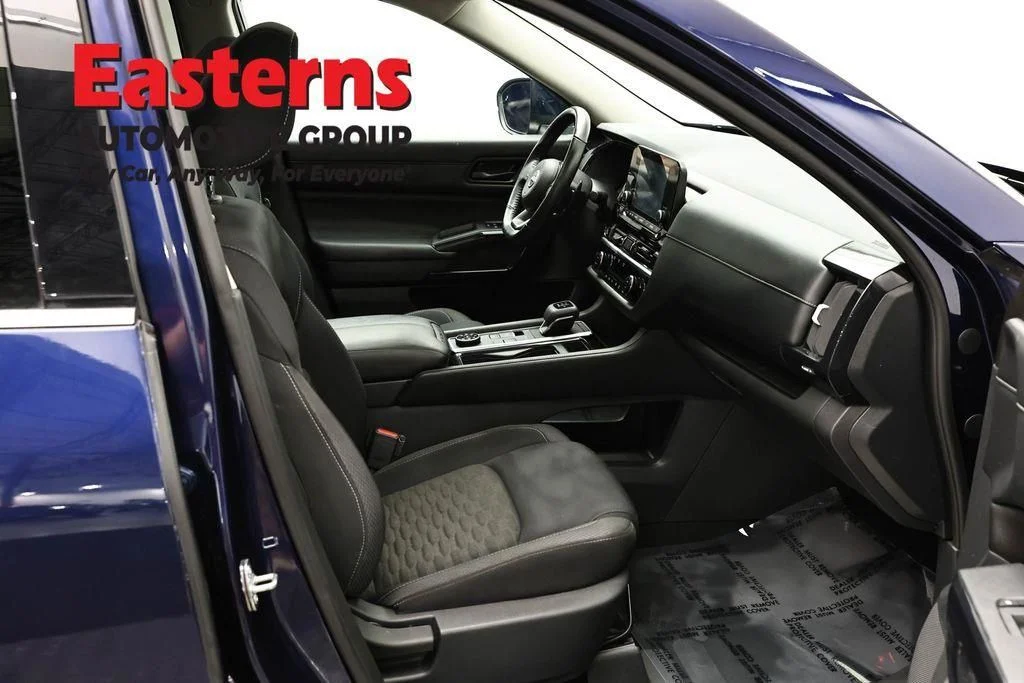 Used 2023 Blue Nissan SV image 26