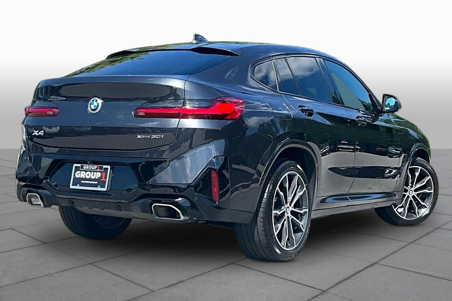 Certified Used 2025 Dark Graphite Metallic BMW xDrive30i image 12