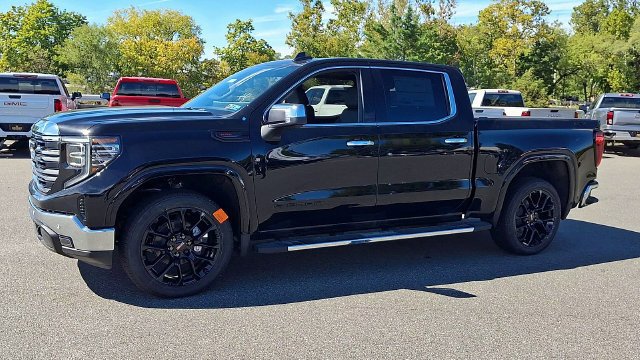 New 2026 Onyx Black GMC SLT image 6