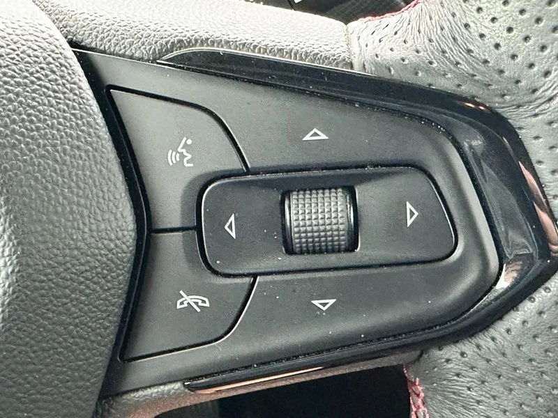 Used 2022  Chevrolet RS image 19
