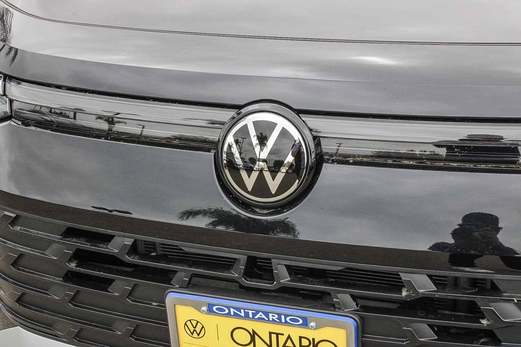 New 2026 Black Volkswagen 2.0T SE image 5