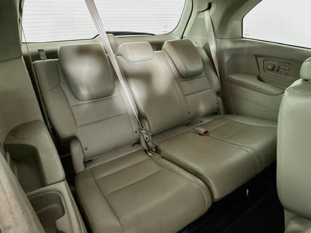 Used 2015 White Honda EX-L image 36