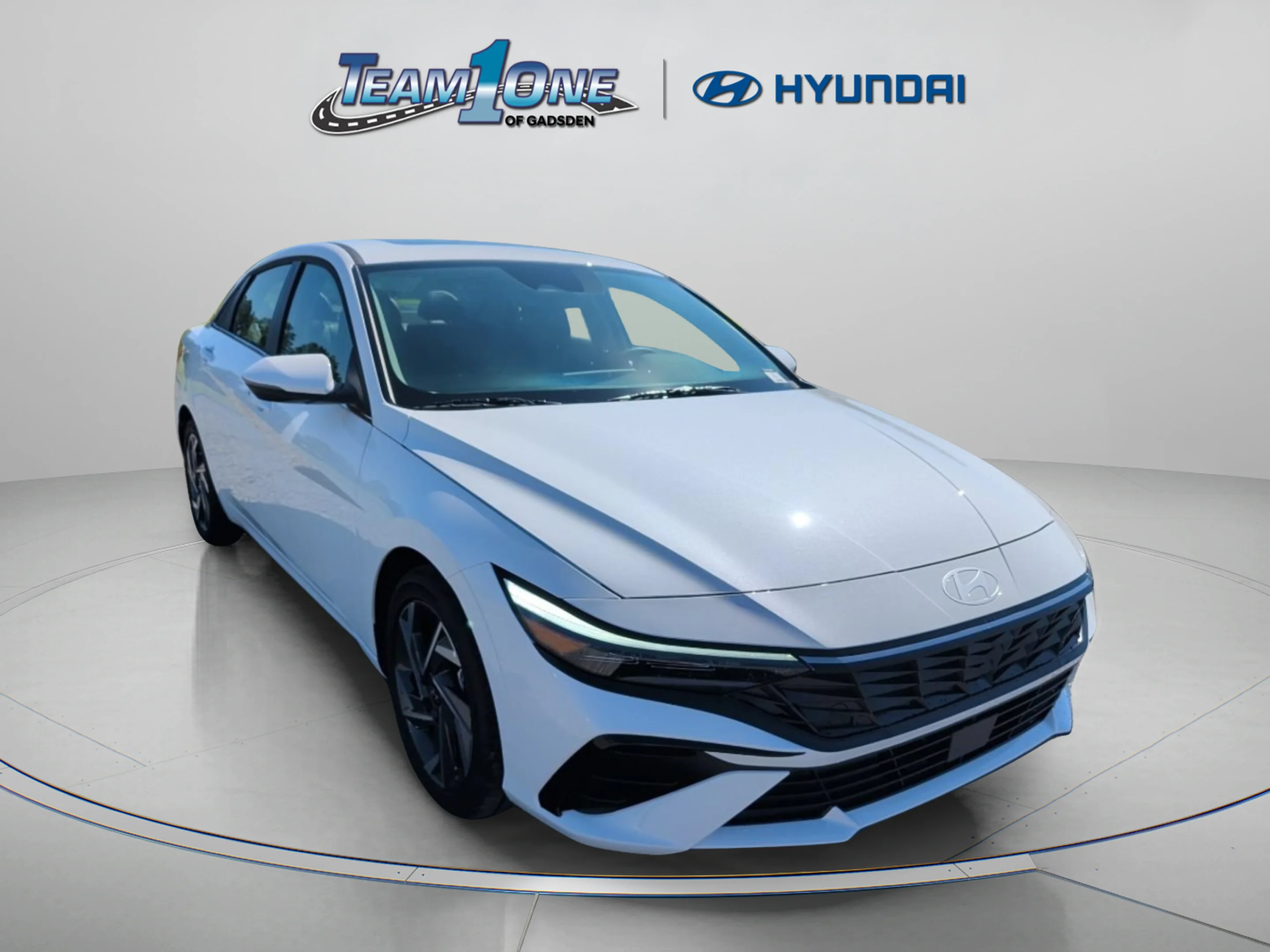 Used 2026 Serenity White Hyundai Limited image 1