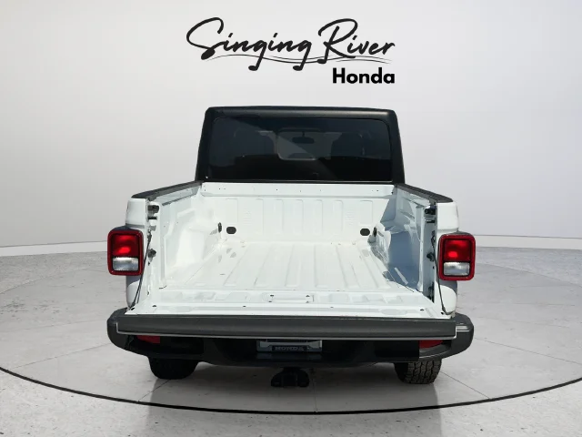 Used 2022 Bright White Clearcoat Jeep Sport image 25