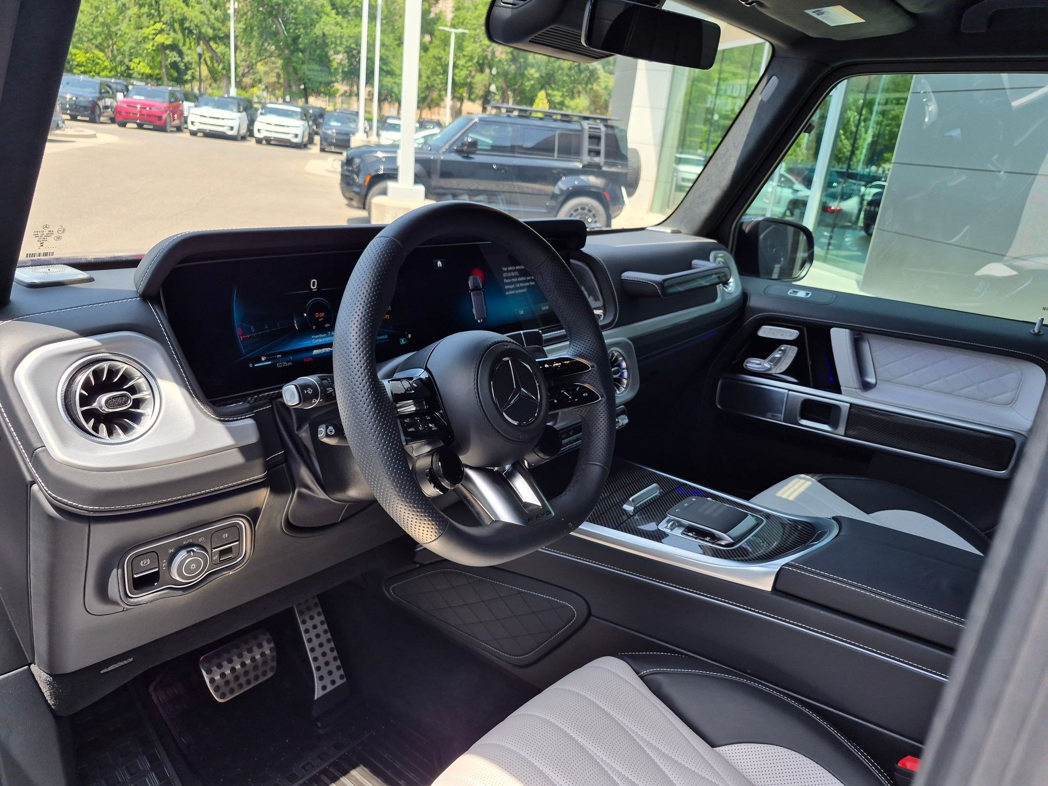 Used 2025 Brilliant Blue Metallic Mercedes-Benz AMG® G 63 image 13