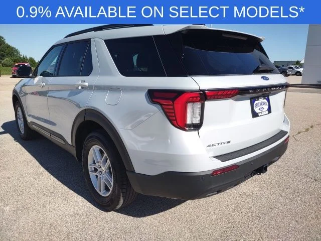 New 2026 Space White Metallic Ford Active image 3
