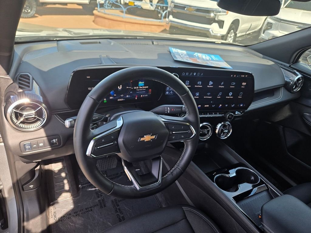 Used 2024 Gray Chevrolet LT image 6