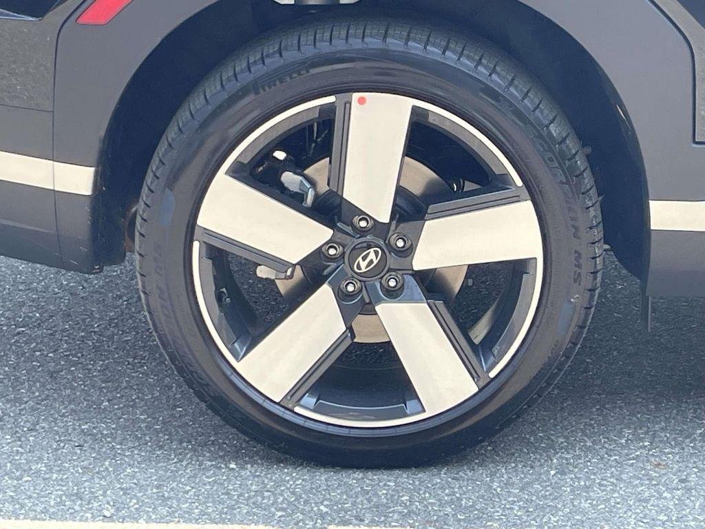 New 2026 Black Hyundai Limited AWD image 7