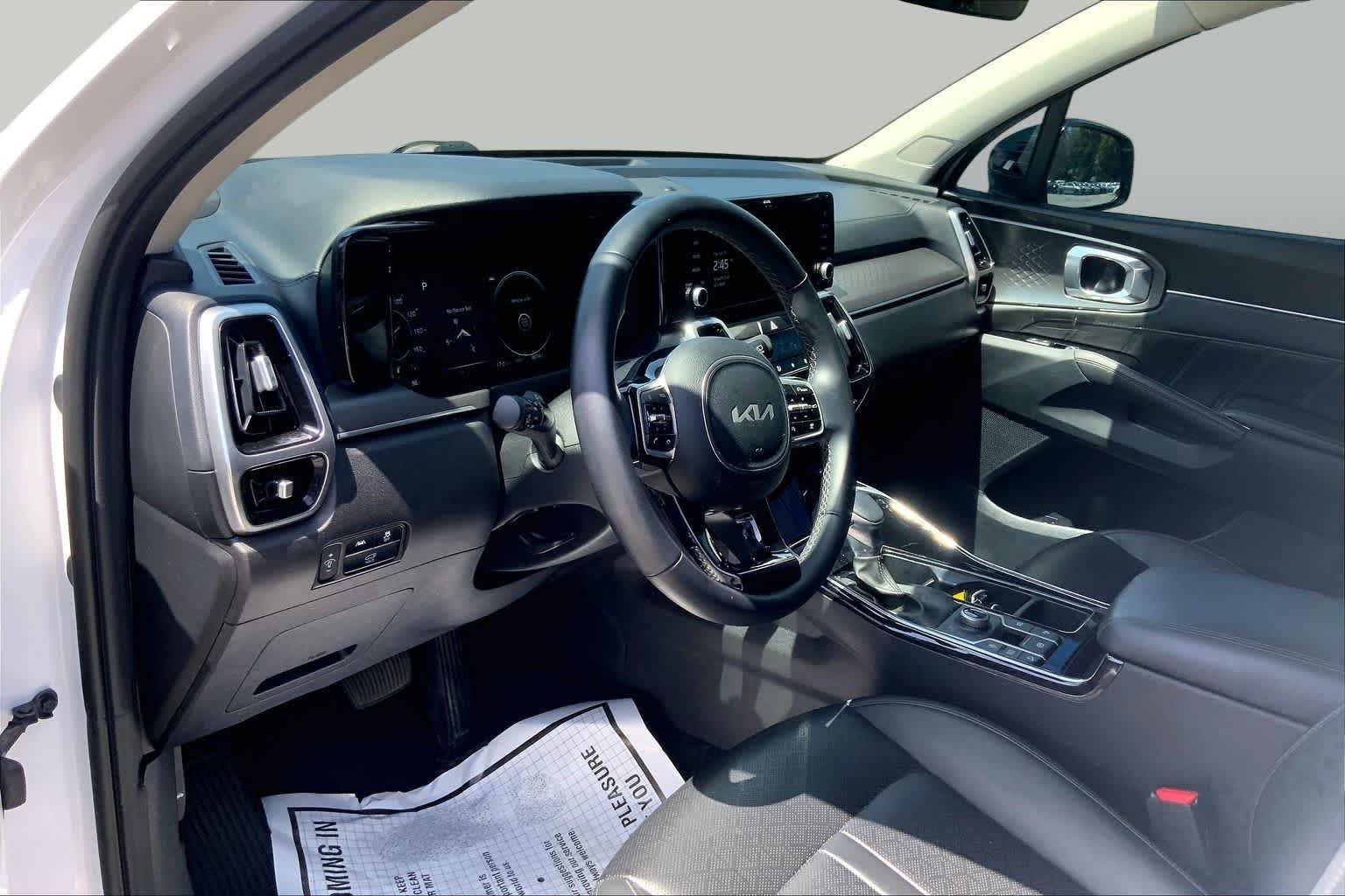 Certified Used 2023 Glacial White Pearl Kia SX image 17