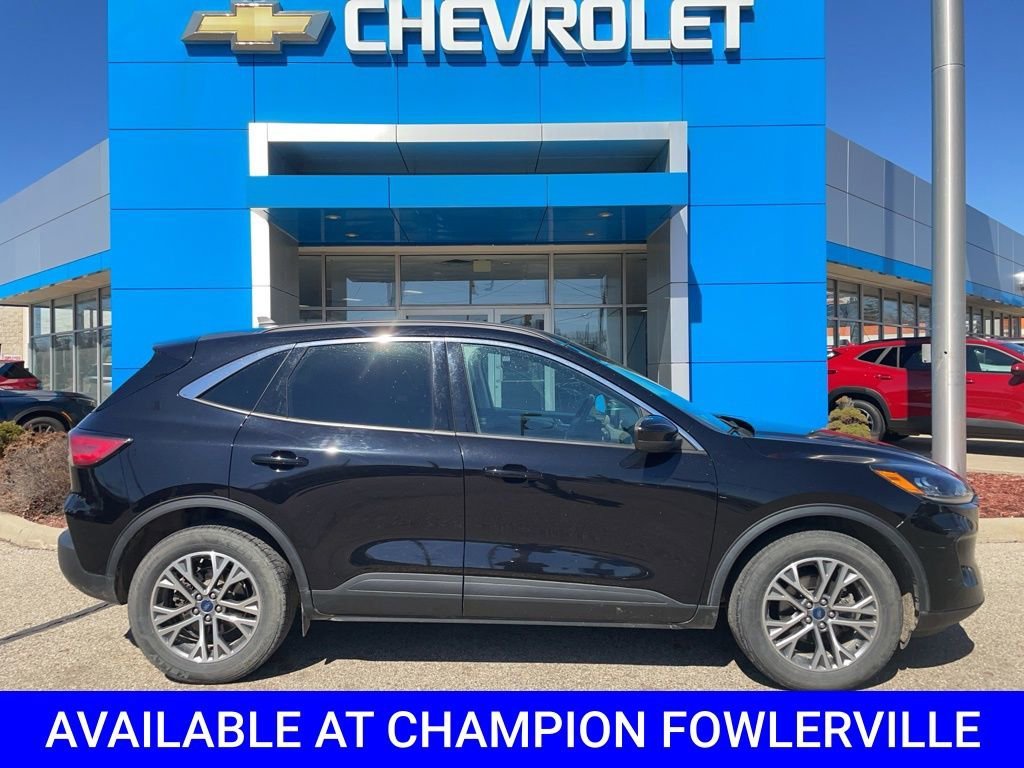 Used 2021 Ford Escape SEL with VIN 1FMCU9H67MUA22375 for sale in Fowlerville, MI