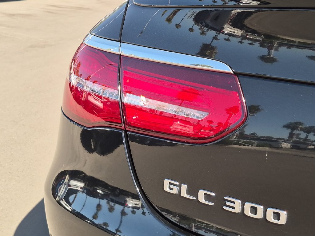 Used 2019 Black Mercedes-Benz GLC 300 Coupe image 27