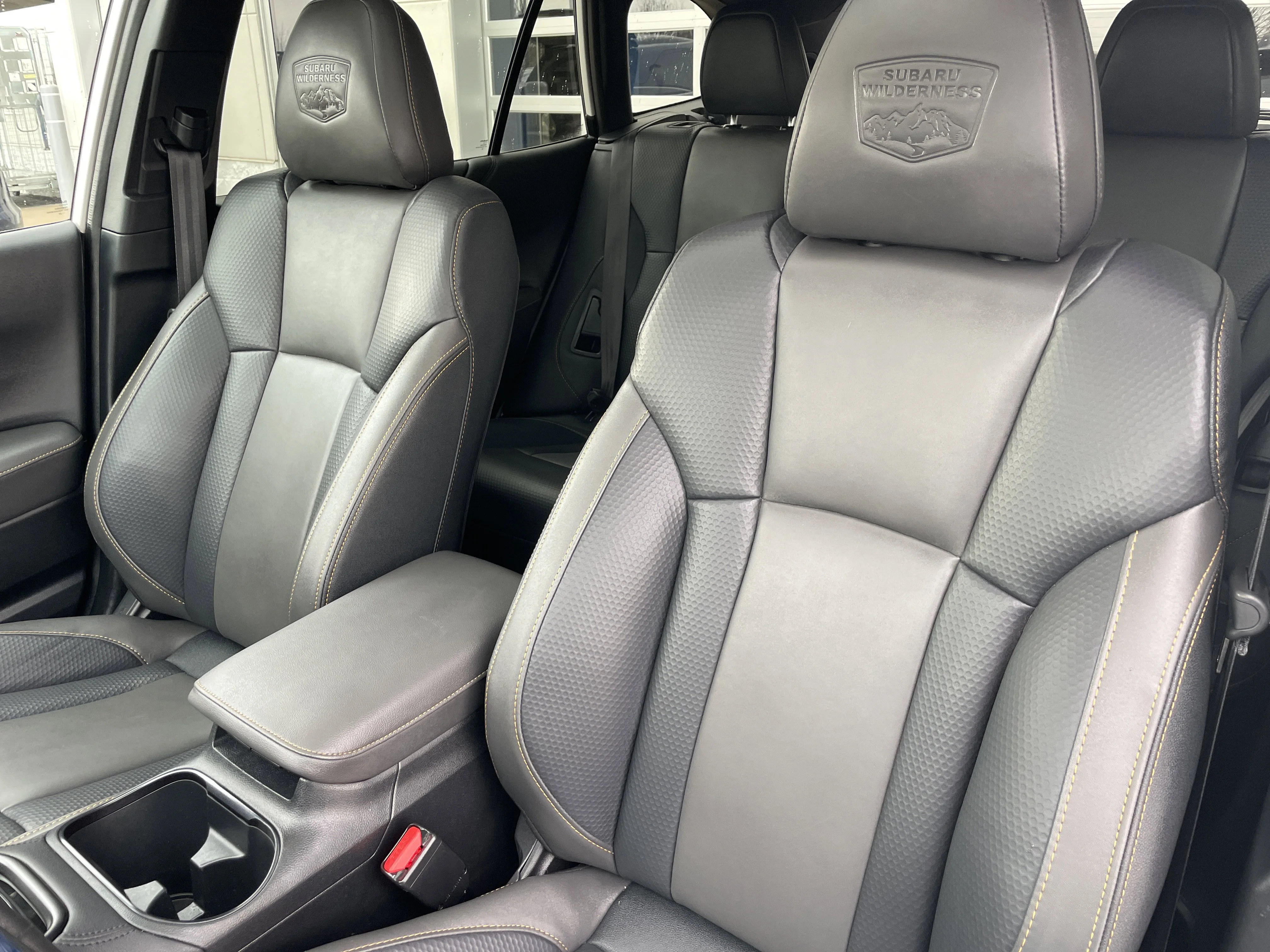 Used 2025 Crystal White Pearl Subaru Wilderness image 30