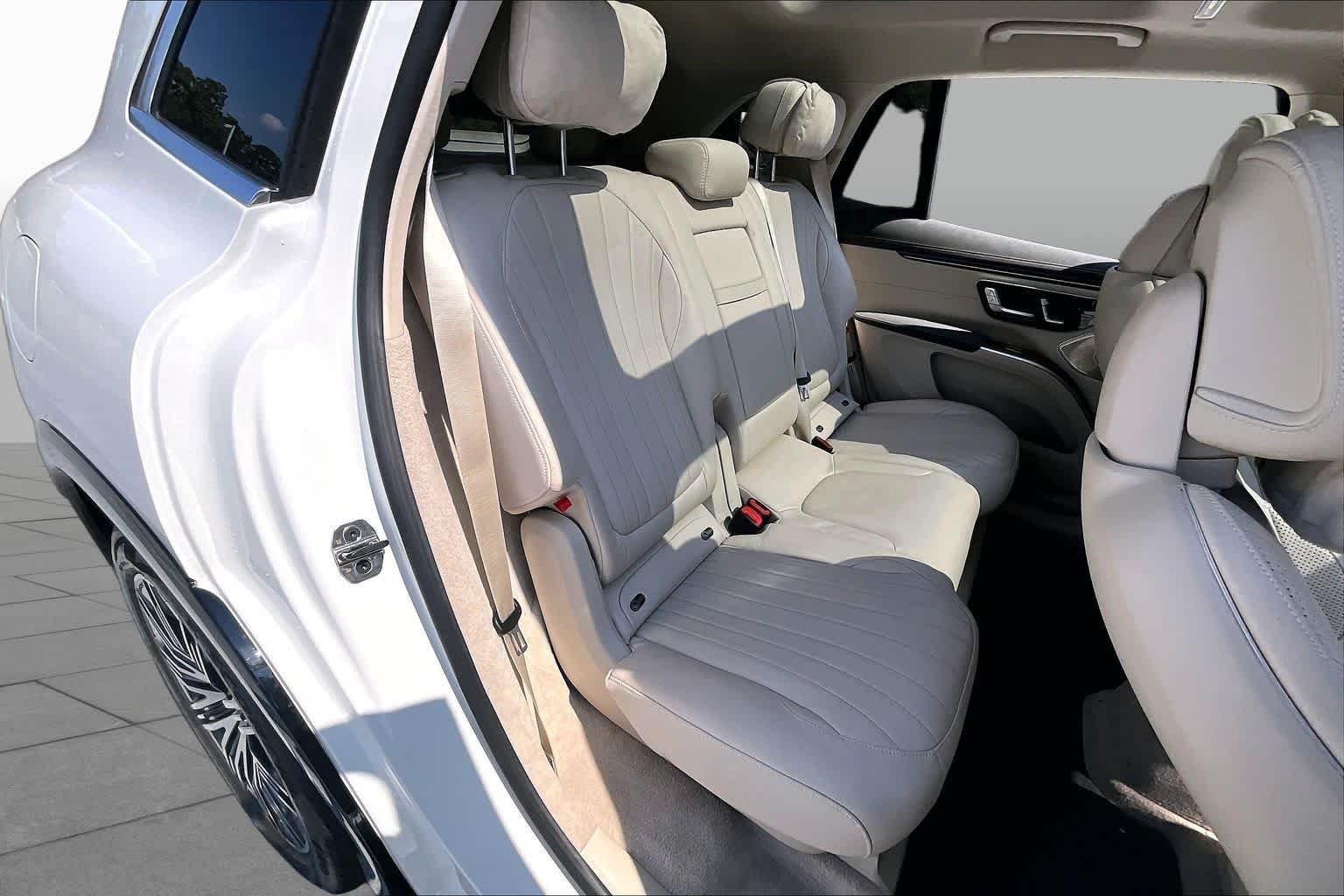 Used 2023 Polar White Mercedes-Benz EQS 580 image 19