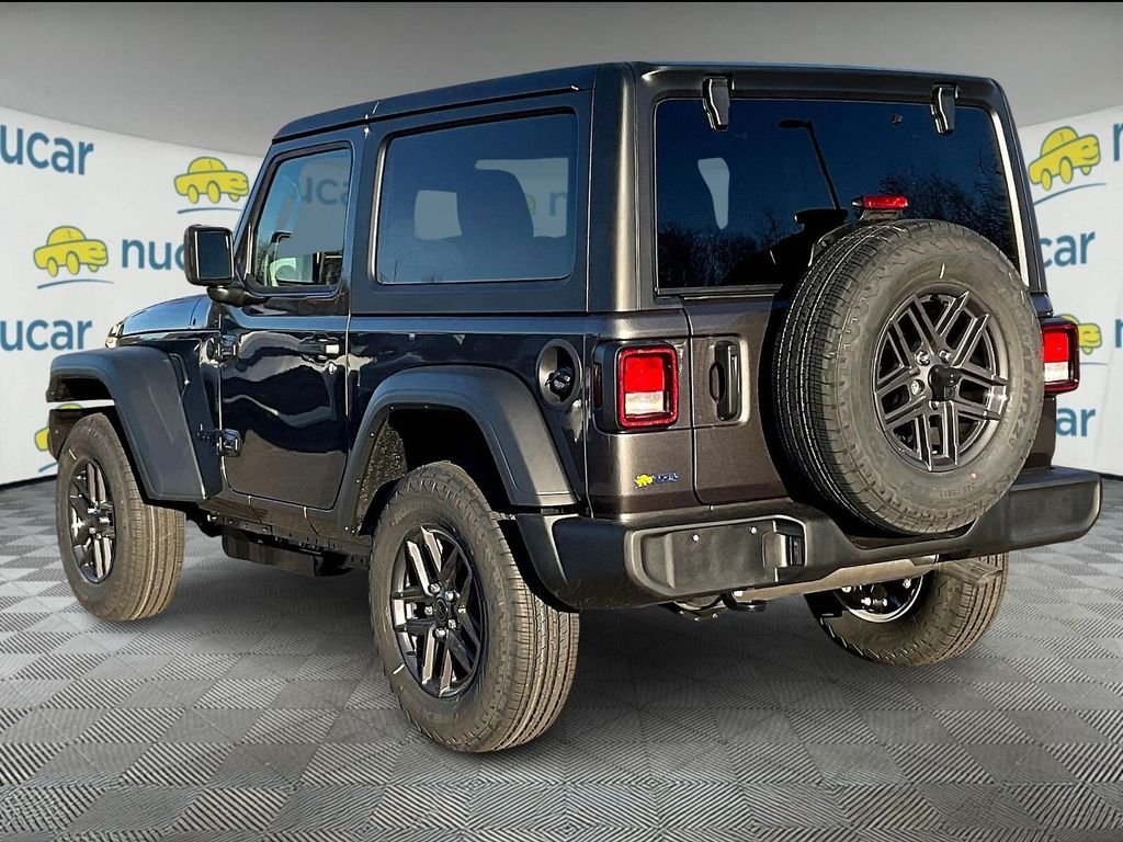 New 2026 Granite Crystal Metallic Clearcoat Jeep Sport S image 5