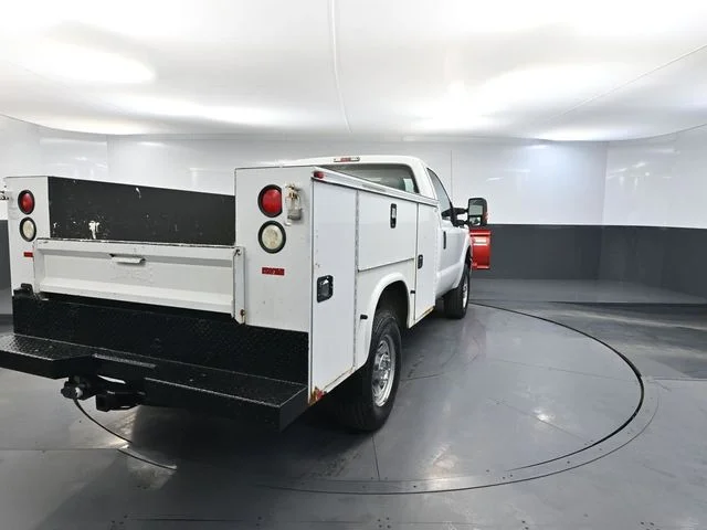 Used 2014 White Ford XL image 6