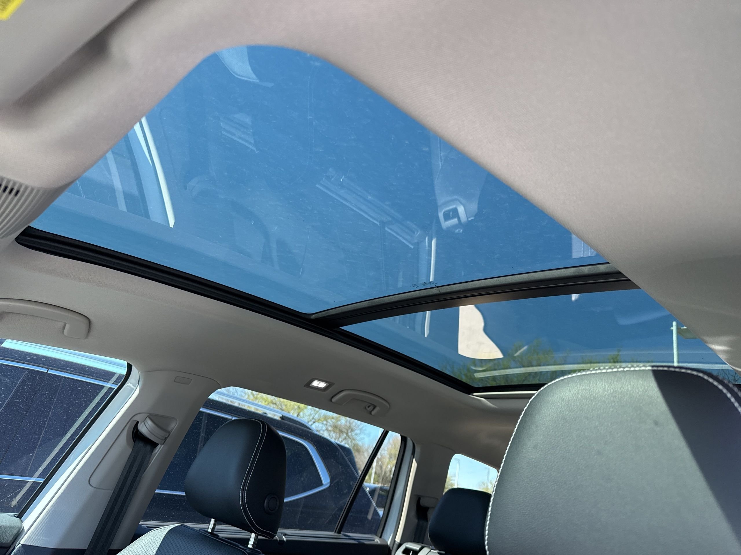 New 2026 White Volkswagen 2.0T SE w/Technology image 19