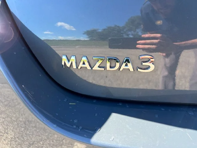 Used 2022 Polymetal Gray Metallic Mazda Carbon Edition image 39