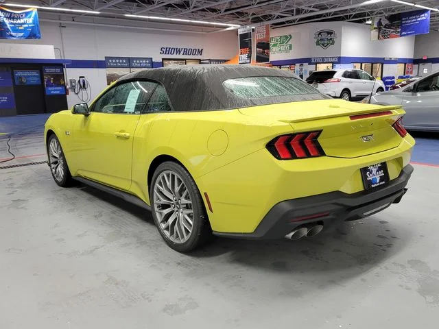 2025 Ford Mustang GT Premium Convertible - Photo 42