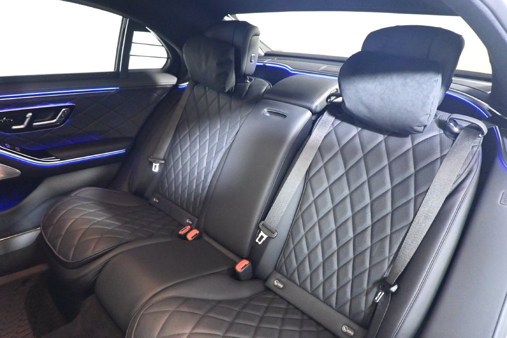 New 2027 Cirrus Silver Metallic Mercedes-Benz S 500 image 4