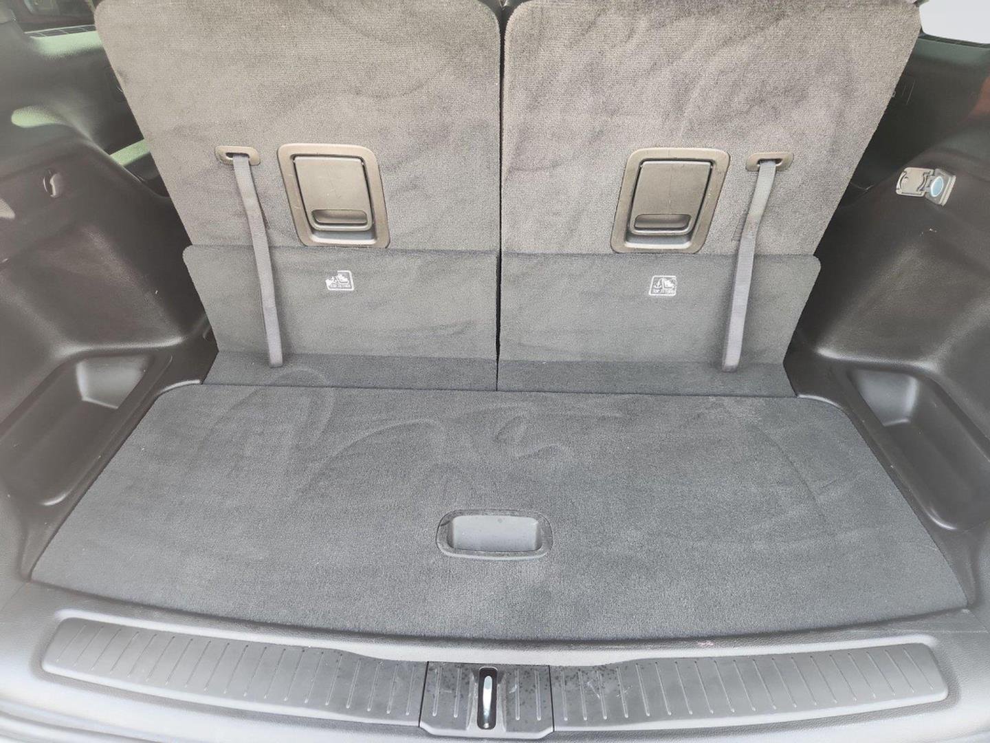 2025 Jeep Grand Cherokee L photo 25 of 34