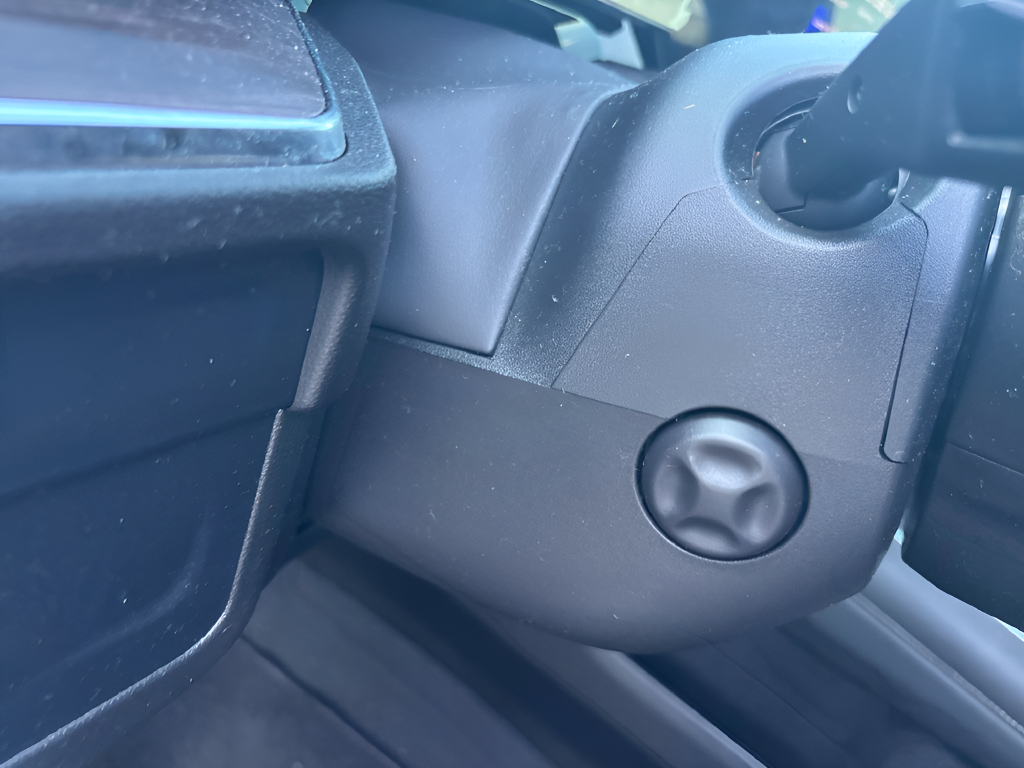 Used 2025 Black Chevrolet Premier image 28