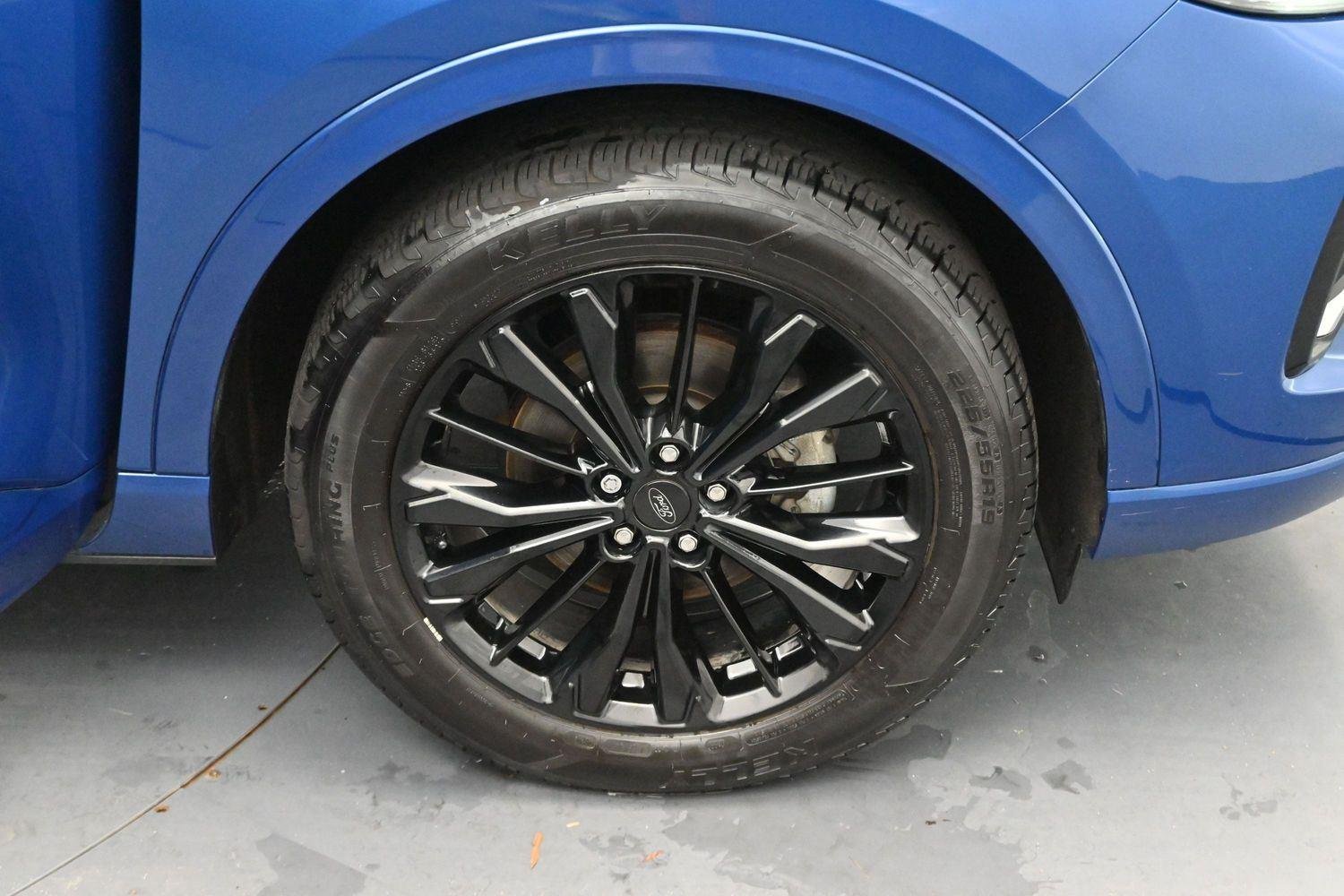 Used 2023 Atlas Blue Ford ST-Line Elite image 33
