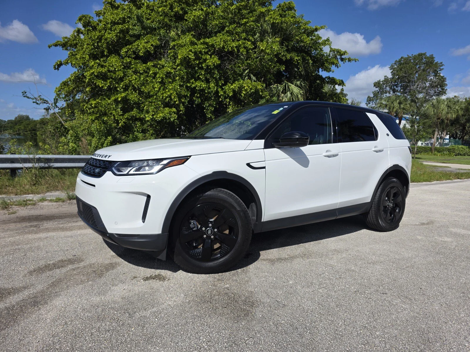 2023 Land Rover Discovery Sport