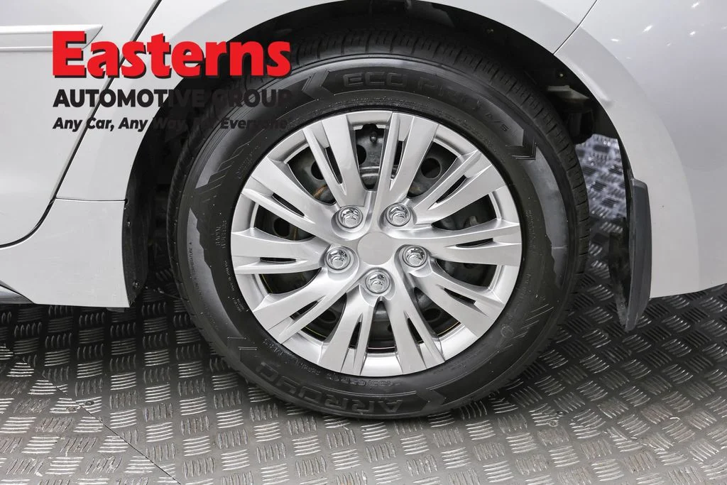 Used 2022 Silver Toyota SE image 8