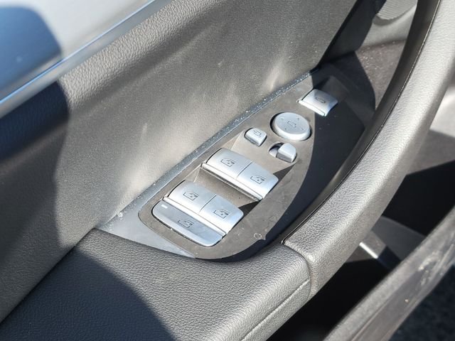 Used 2025 Gray BMW xDrive30i image 19