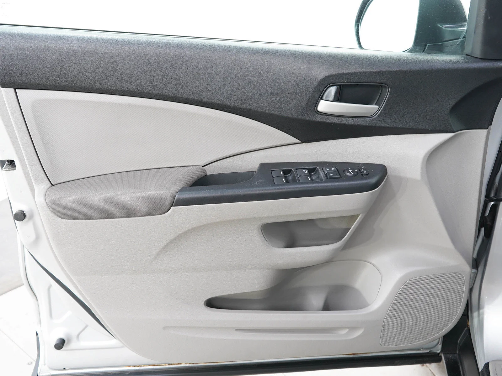 Used 2014 Silver Honda AWD 5dr LX image 19