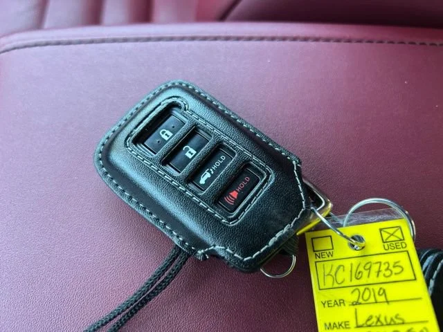 Used 2019 Ultra White Lexus RX 350 image 14