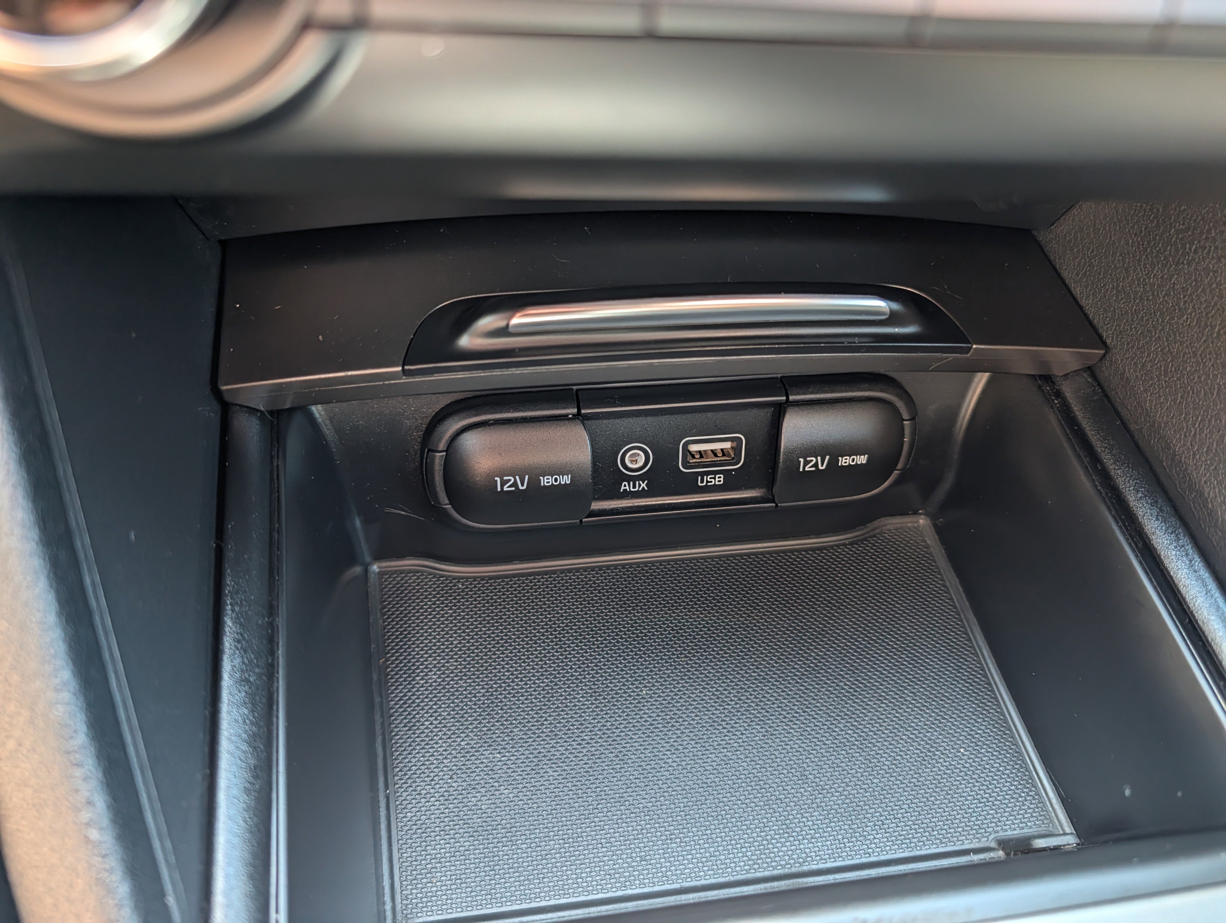 Certified Used 2019 Ebony Black Kia LX image 33