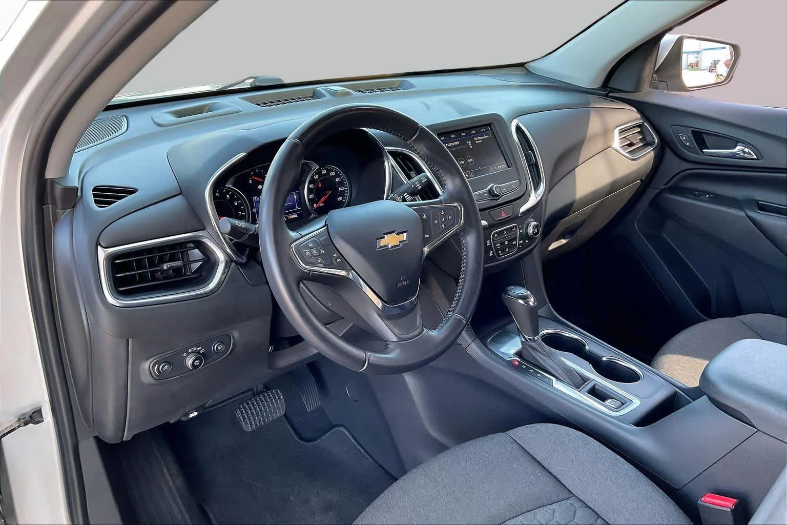 Used 2021 Silver Ice Metallic Chevrolet LT image 16