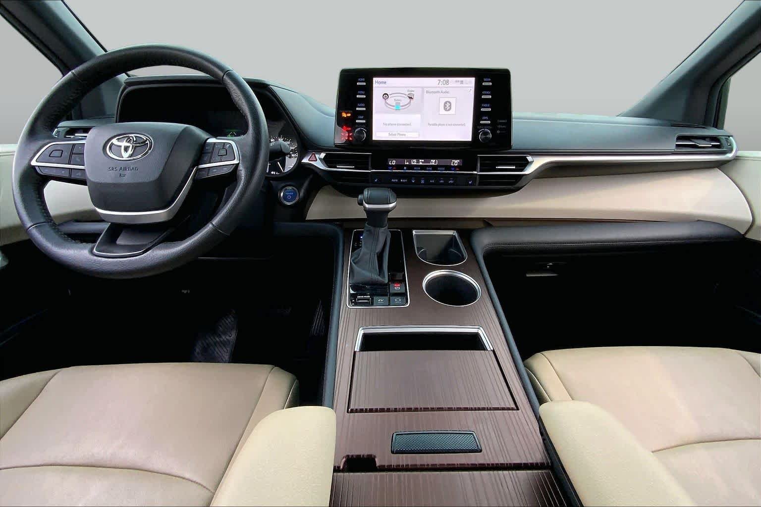 Used 2024 Wind Chill Pearl Toyota XLE image 15