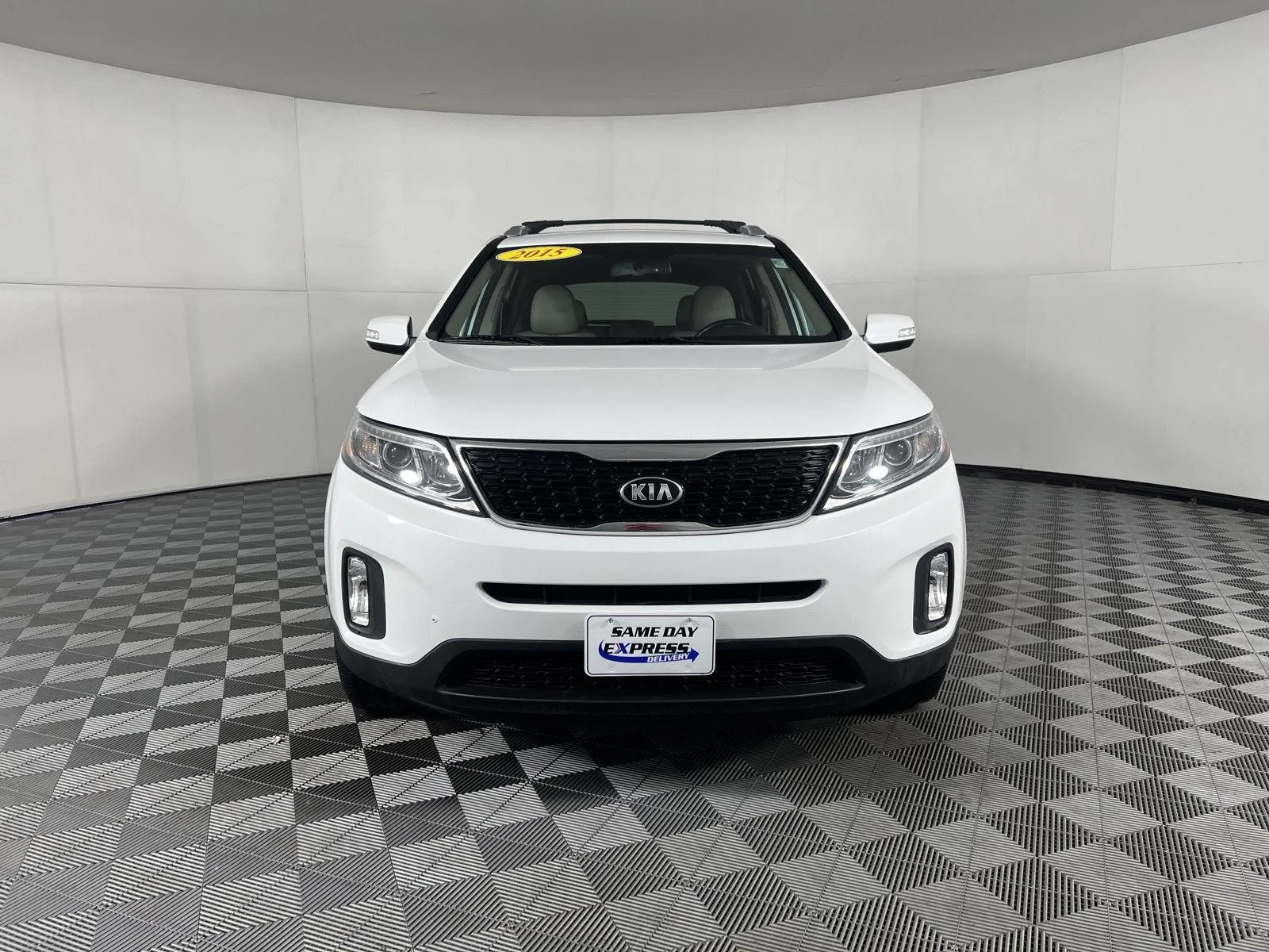 Used 2015 Snow White Pearl Kia EX image 14