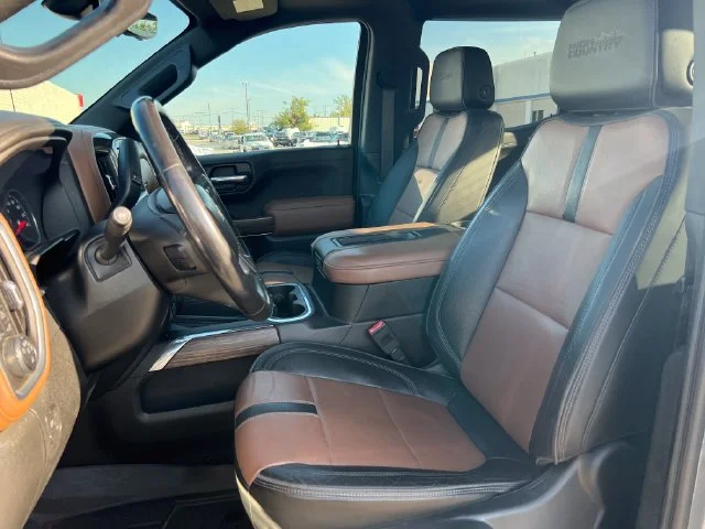 Used 2020 Gray Chevrolet High Country image 31