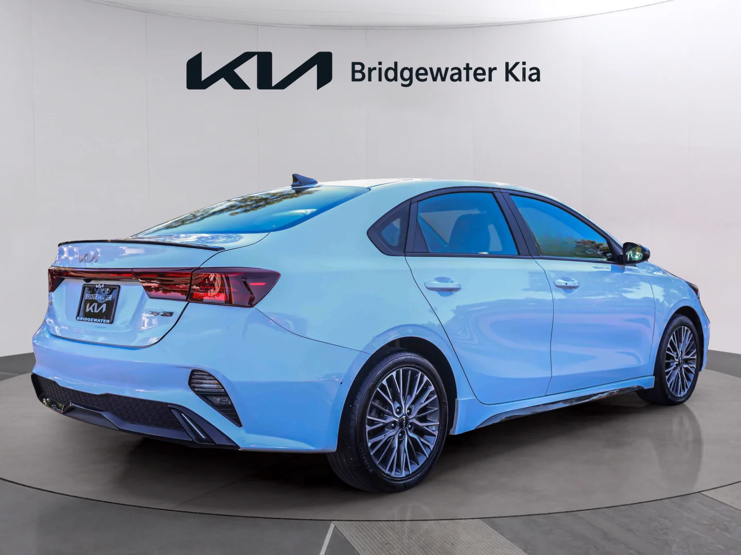 Certified Used 2023 Snow White Pearl Kia GT-Line image 6