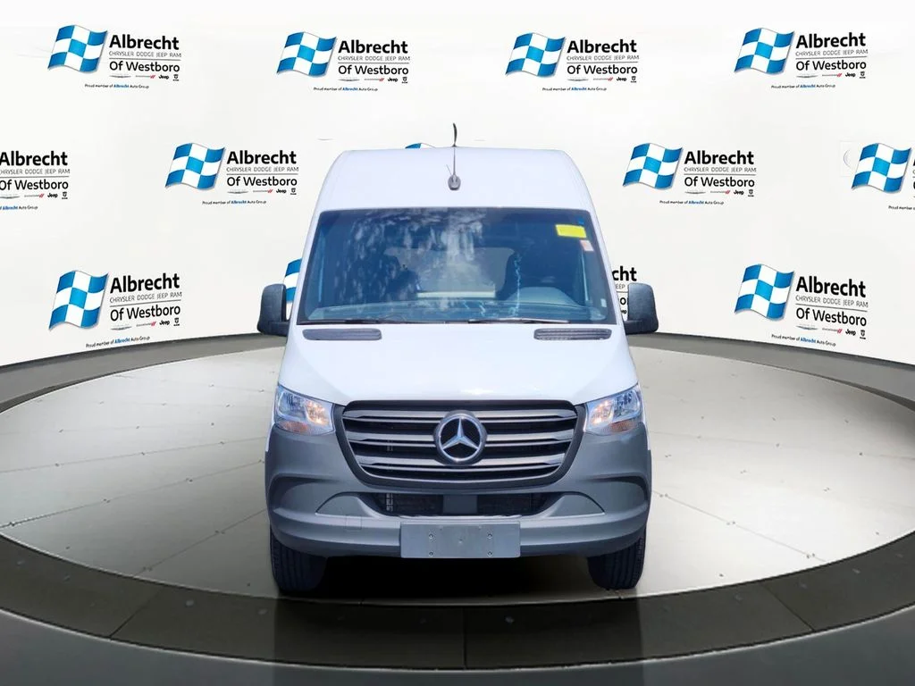 Used 2024 White Mercedes-Benz Passenger 144 WB image 8