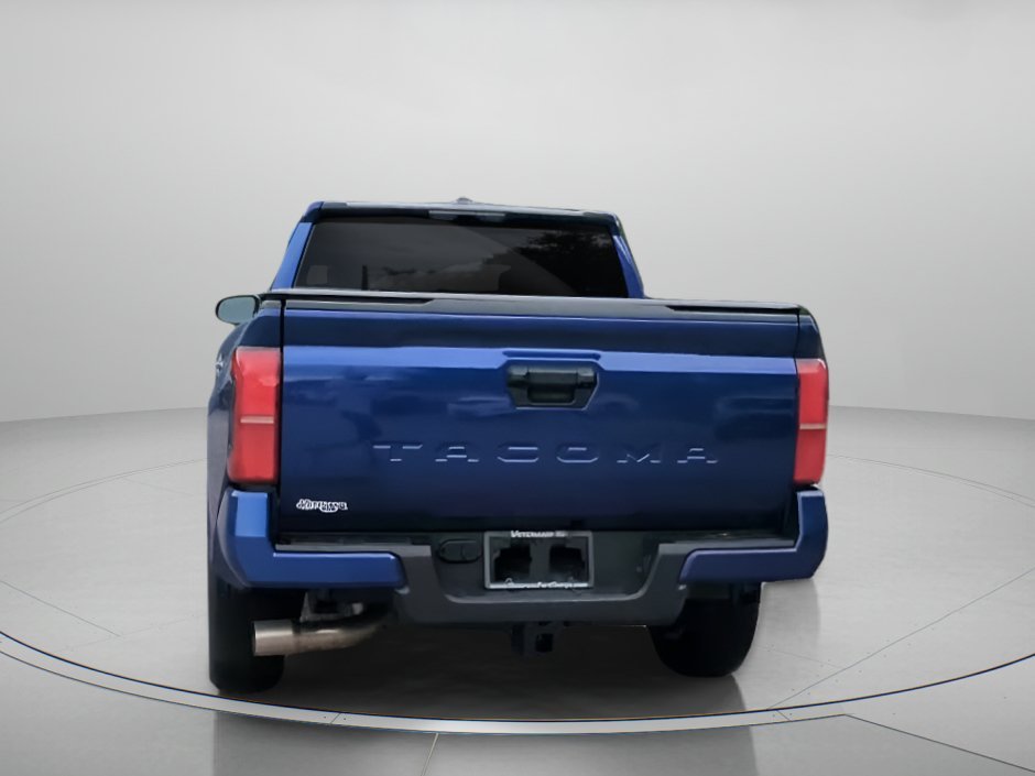 Used 2025 Blue Crush Metallic Toyota SR5 Crew Cab Pickup image 23
