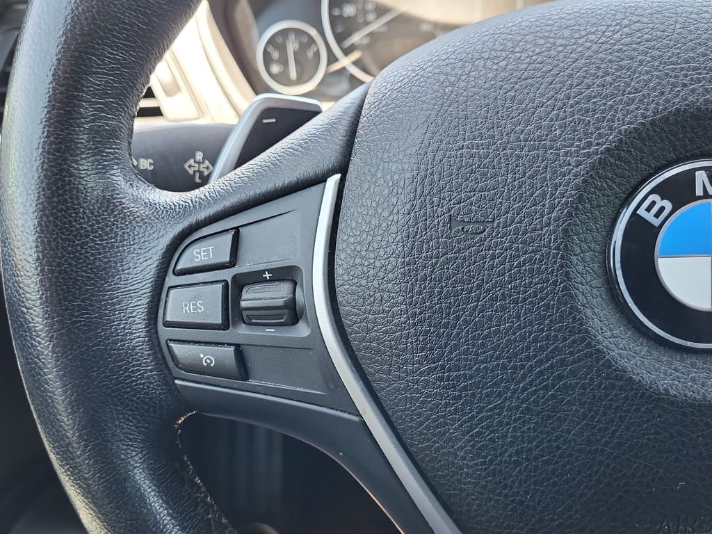 Used 2015 Silver BMW 328i xDrive image 27