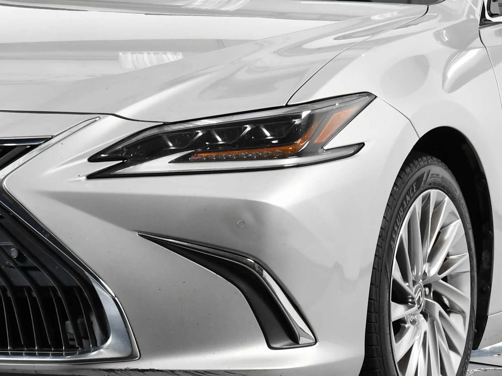 Used 2019 Moonbeam Beige Metallic Lexus Ultra Luxury image 11