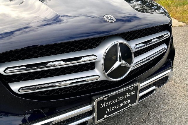 Used 2021 Blue Mercedes-Benz GLC 300 image 27