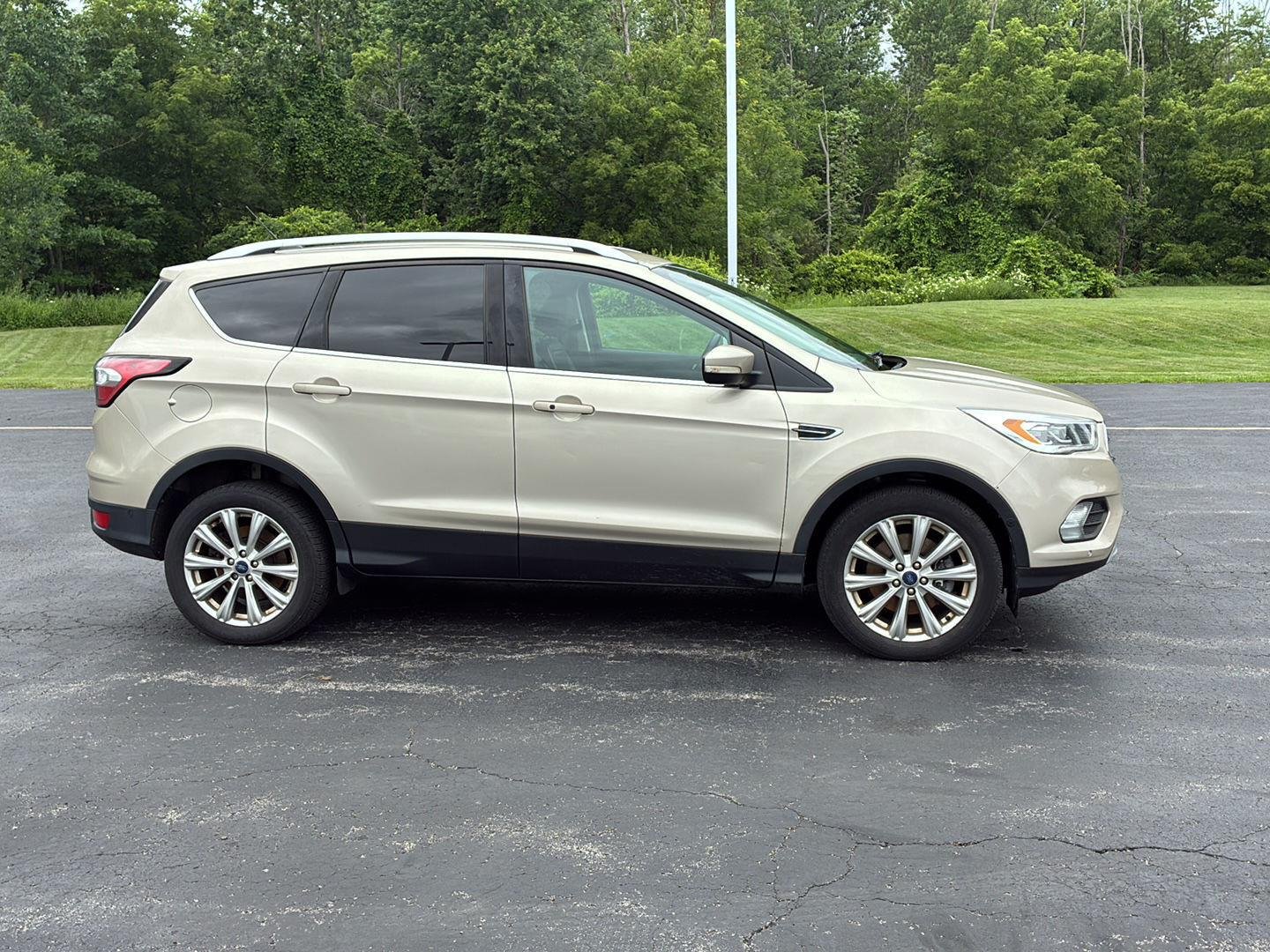 Used 2017 White Gold Ford Titanium image 16