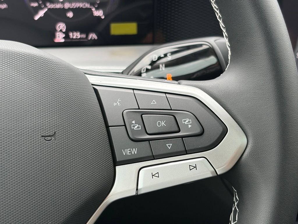 New 2026 Platinum Gray Metallic Volkswagen 2.0T SE image 26