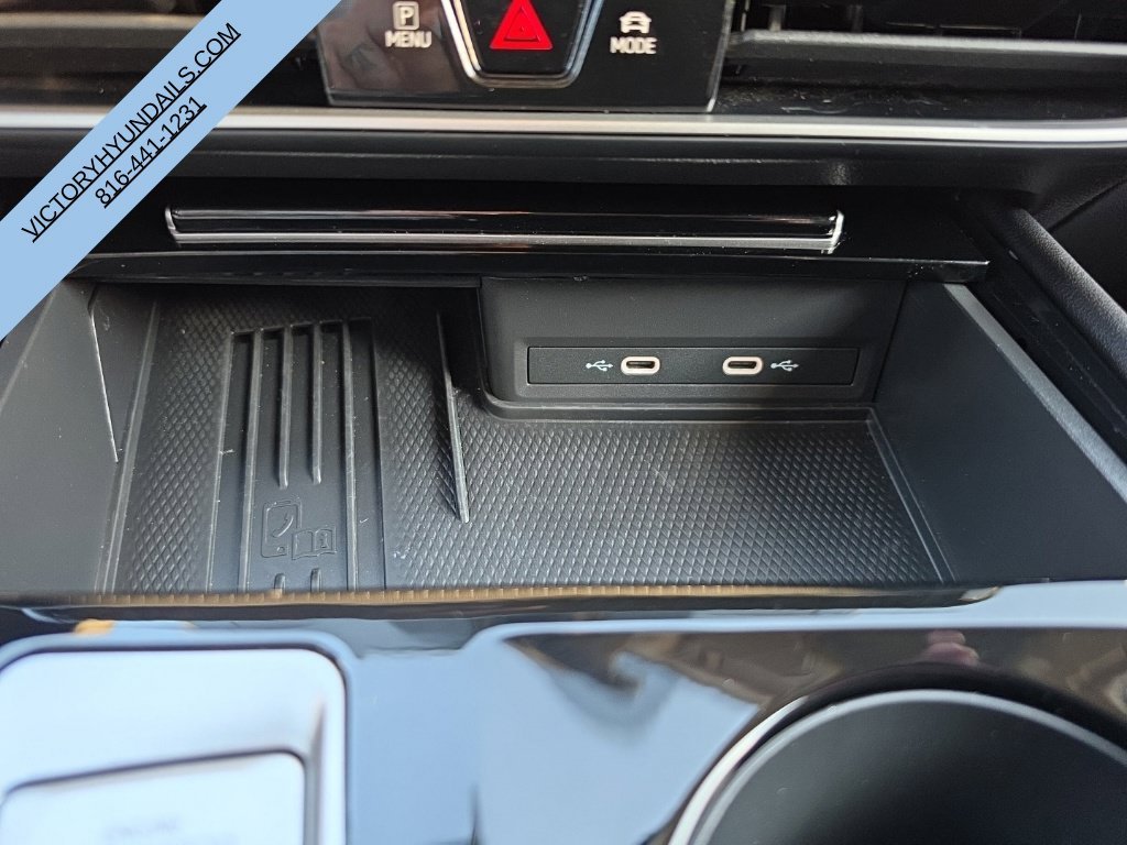 Used 2026  Volkswagen SE w/Technology image 18