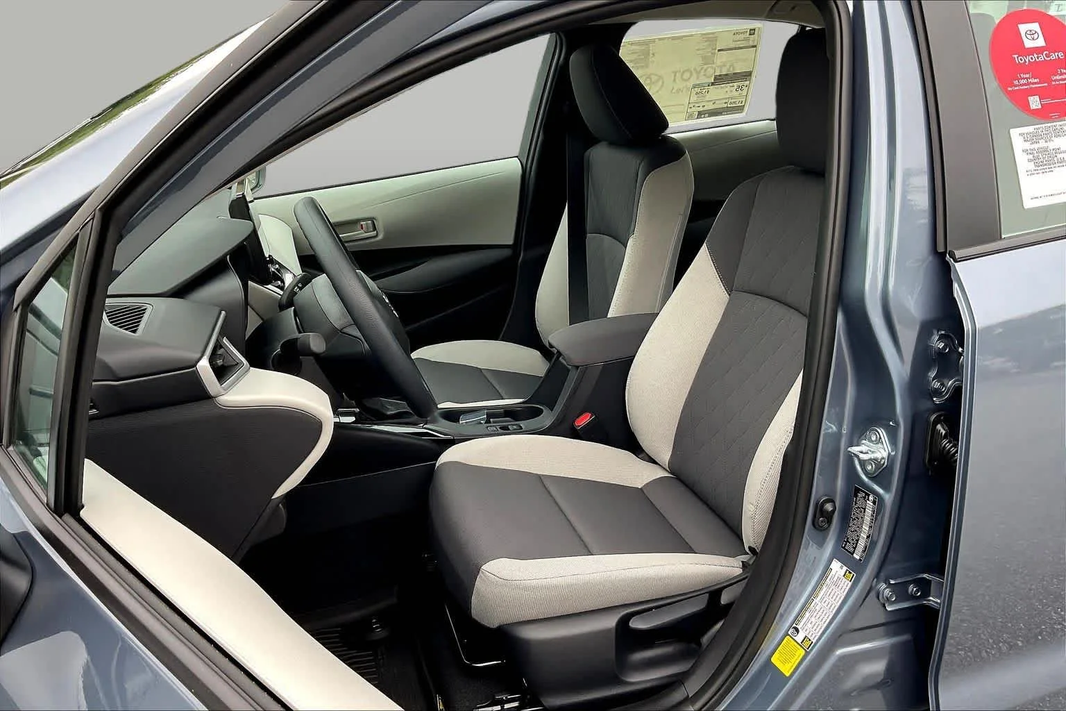 New 2027 Celestite Toyota LE image 9