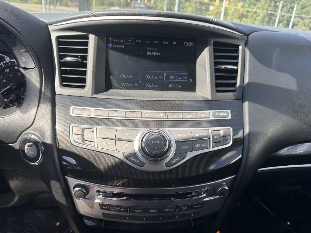 Used 2019 Black INFINITI PURE image 21
