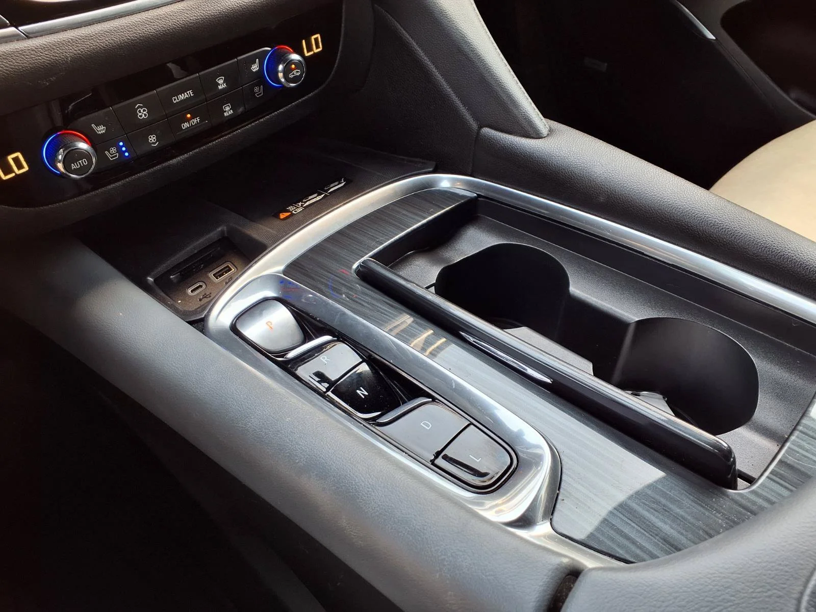 Used 2023 Moonstone Gray Metallic Buick Premium image 7